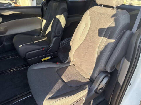 2026 Kia Carnival LX