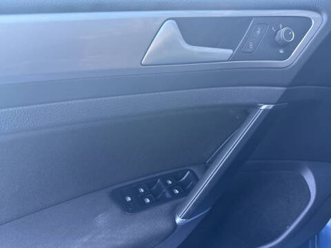 2016 Volkswagen e-Golf SE