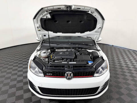 2017 Volkswagen Golf GTI S