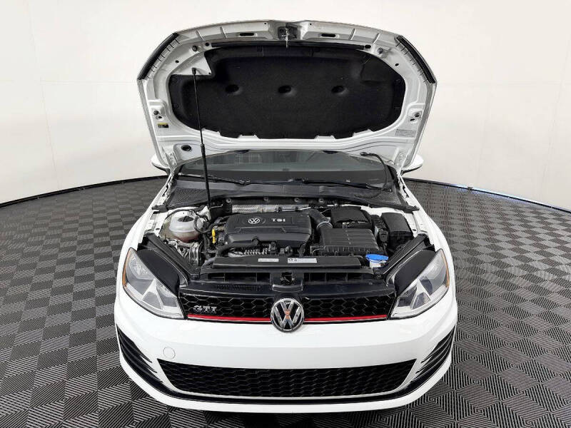 2017 Volkswagen Golf GTI S