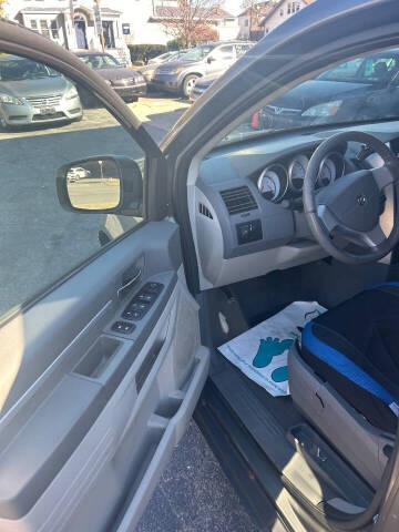 2010 Dodge Grand Caravan Crew