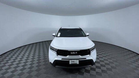 2023 Kia Sorento LX