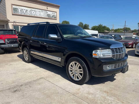2011 Lincoln Navigator L