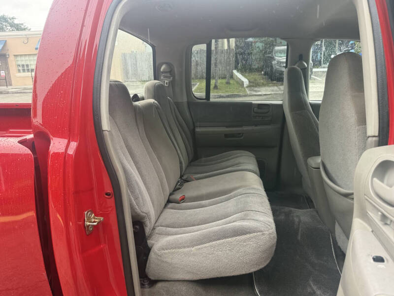 2004 Dodge Dakota SLT Plus