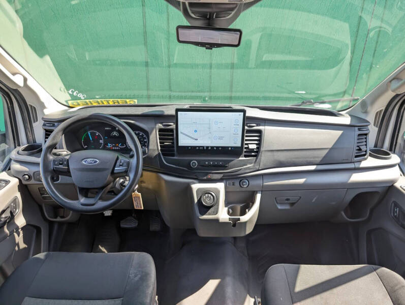 2022 Ford E-Transit 350