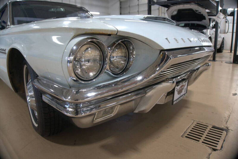 1964 Ford Thunderbird