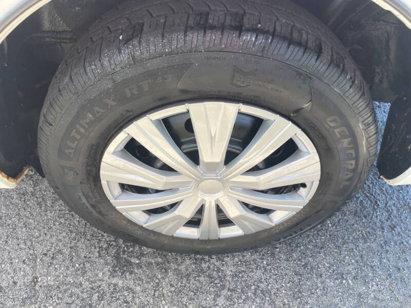 2004 Toyota Sienna CE 7 Passenger