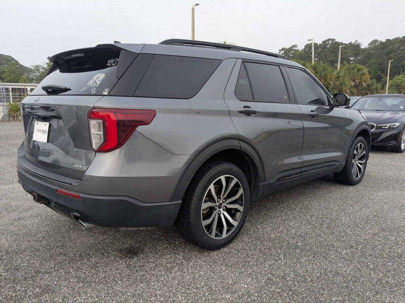 2022 Ford Explorer ST-Line
