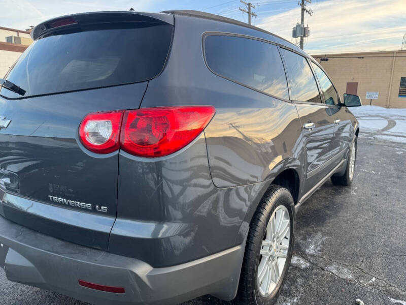2012 Chevrolet Traverse LS