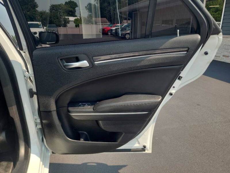 2020 Chrysler 300 Limited