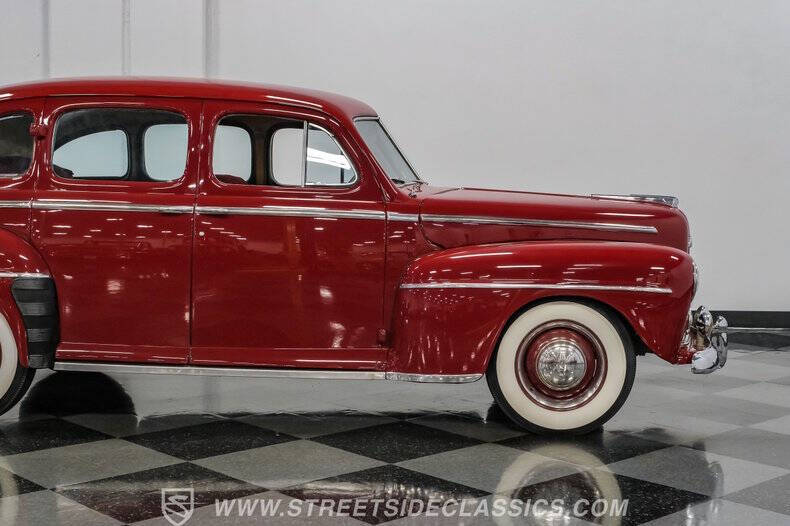 1948 Ford Deluxe