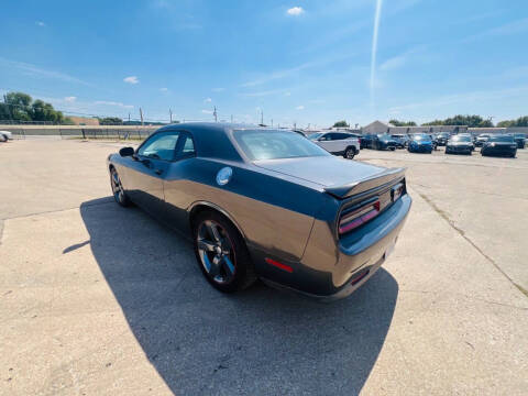 2018 Dodge Challenger SXT