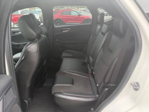 2023 Ford Edge ST