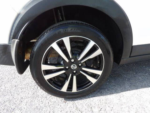 2019 Nissan Kicks SR