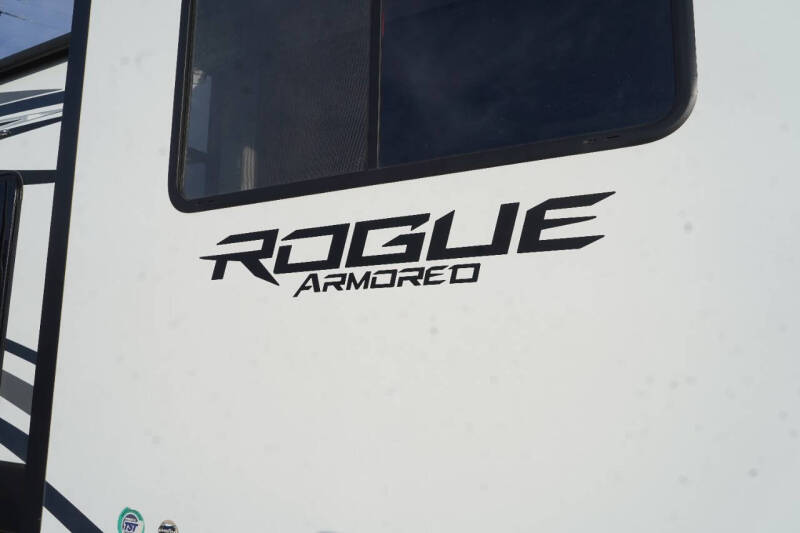 2022 F0REST RIVER ROGUE