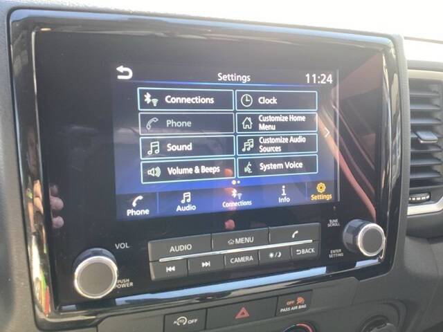 2023 Nissan Frontier SV