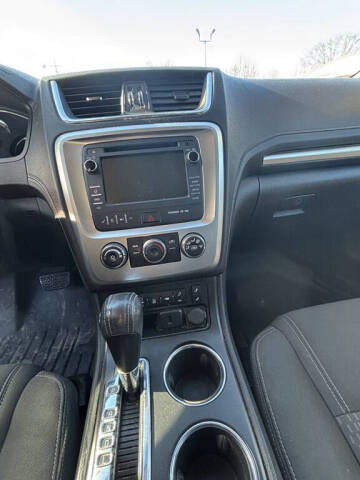 2015 GMC Acadia SLE-2