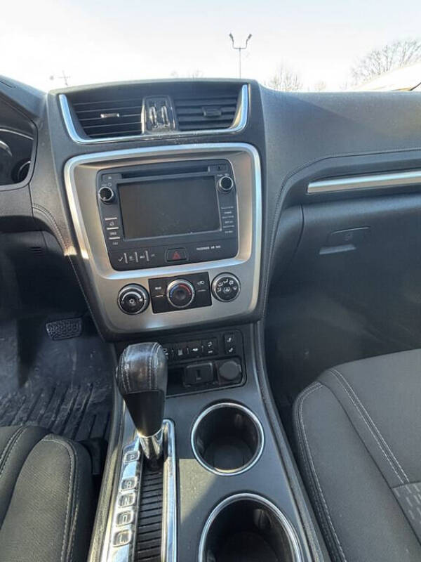 2015 GMC Acadia SLE-2