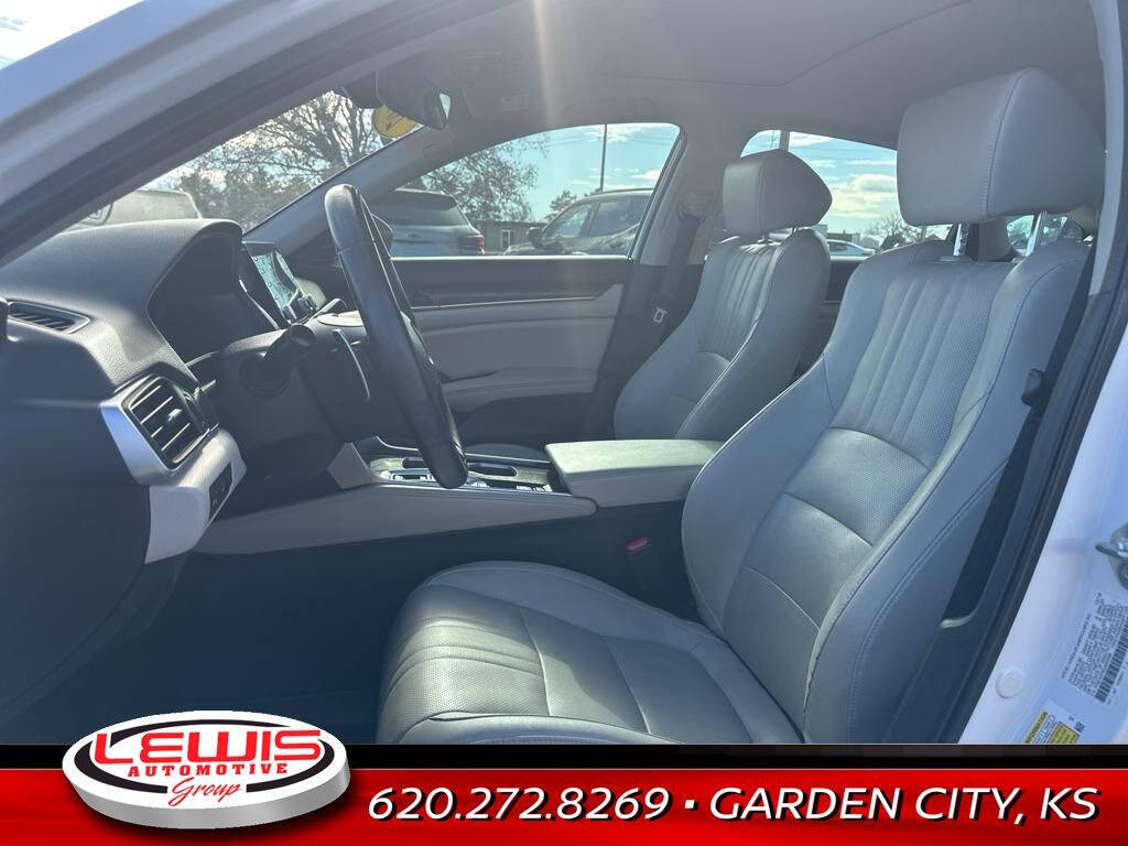 2018 Honda Accord for sale at Lewis Chevrolet of Garden City in Garden City, KS