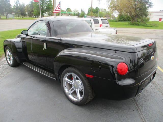 2004 Chevrolet SSR LS