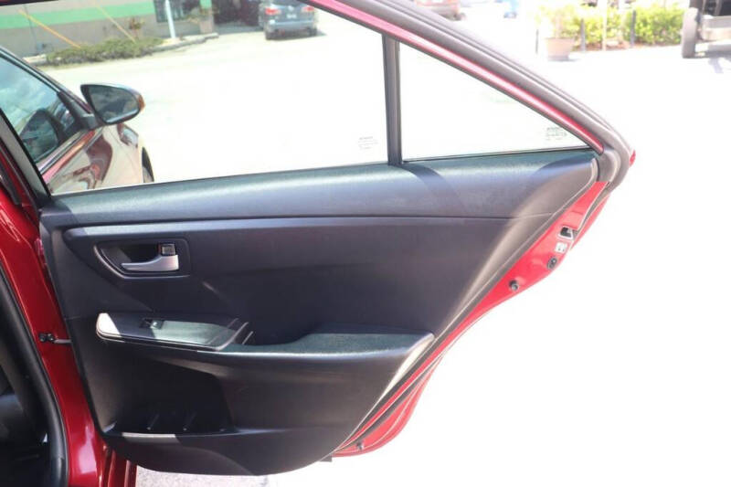 2017 Toyota Camry LE