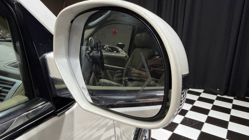 2013 Cadillac Escalade Luxury