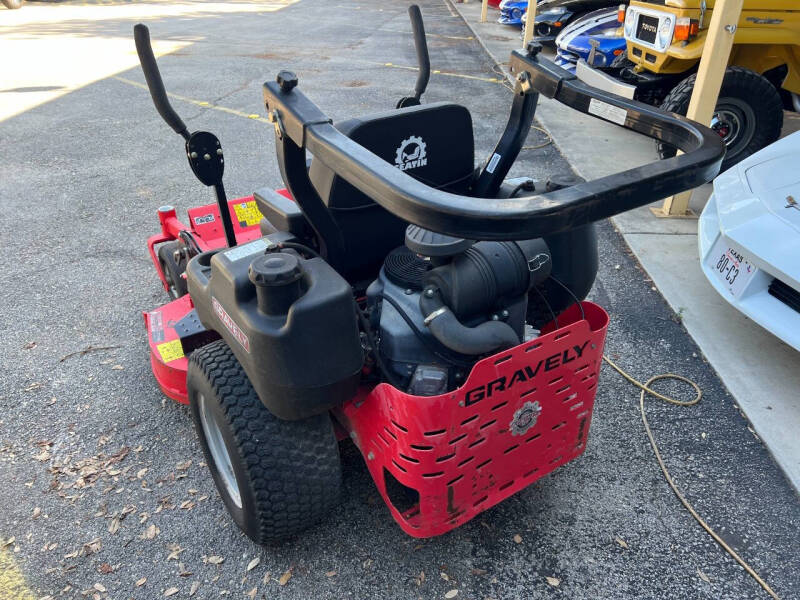 2015 Gravely Pro Turn 148