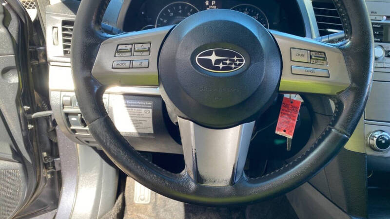 2010 Subaru Outback 2.5i Premium