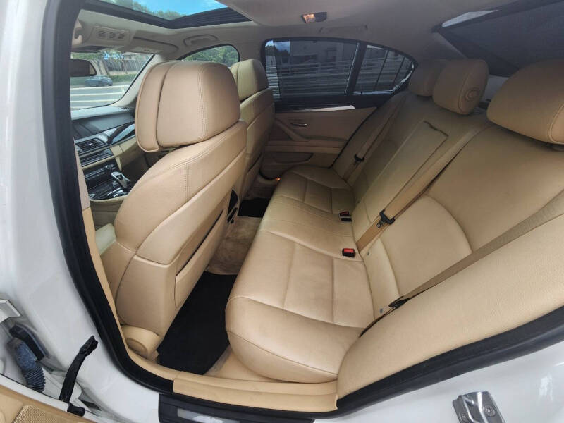 2011 BMW 5 Series 535i