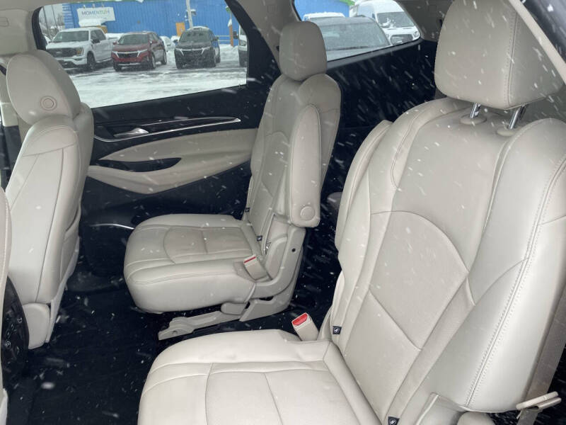 2023 Buick Enclave Essence