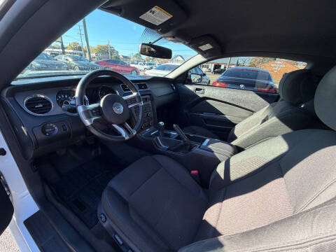 2014 Ford Mustang V6