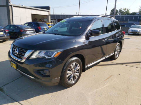 2018 Nissan Pathfinder SV