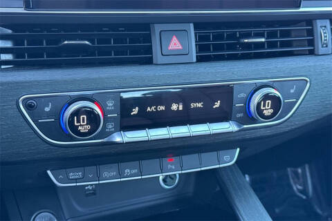 2021 Audi A4 quattro Premium 40 TFSI