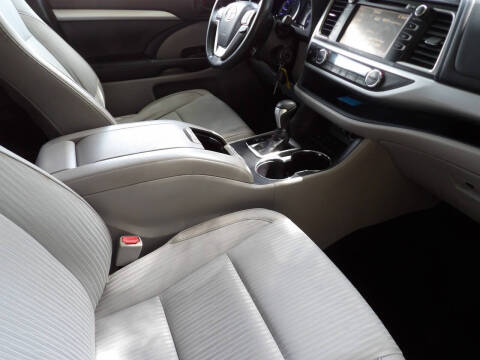 2018 Toyota Highlander LE Plus