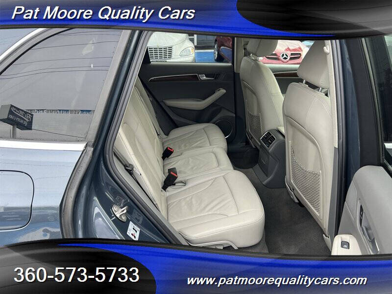 2011 Audi Q5 2.0T quattro Premium Plus