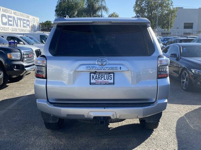 2022 Toyota 4Runner SR5