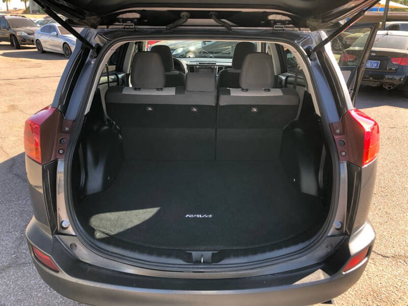 2014 Toyota RAV4 LE