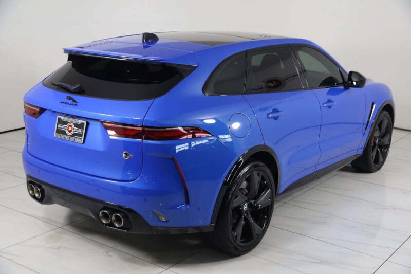 2024 Jaguar F-PACE SVR
