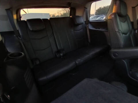 2019 Cadillac Escalade Standard