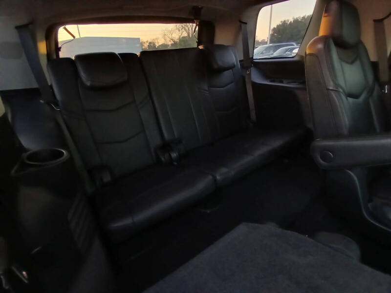 2019 Cadillac Escalade Standard