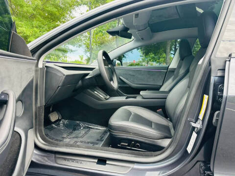 2025 Tesla Model 3 Long Range