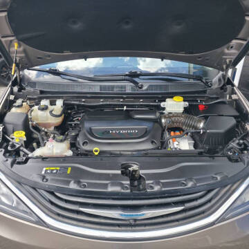 2018 Chrysler Pacifica Hybrid Limited