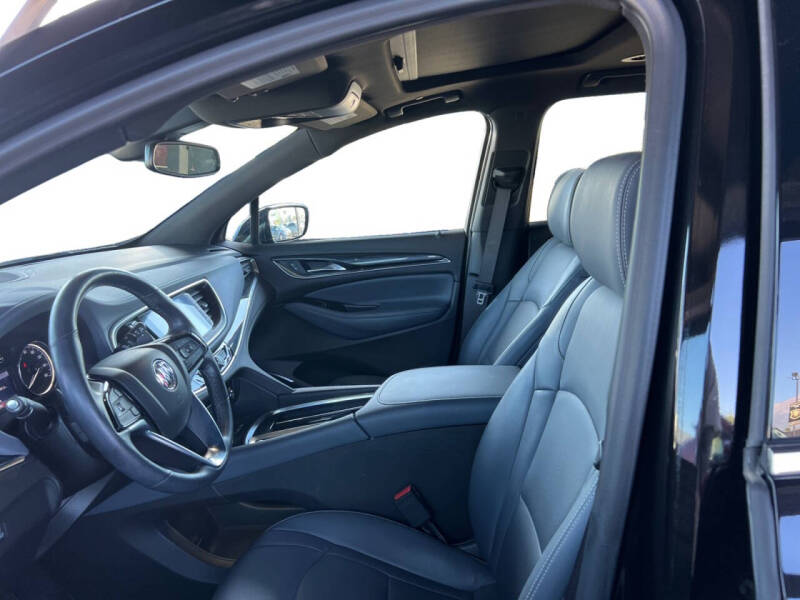 2022 Buick Enclave Essence