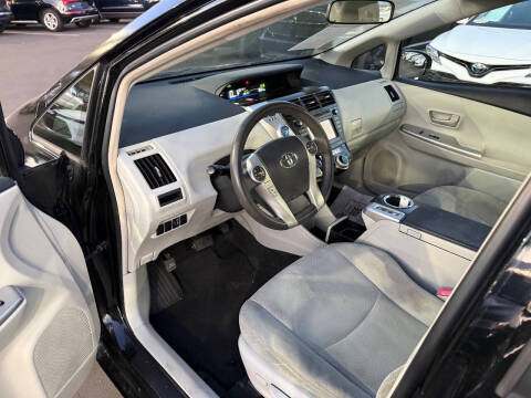 2012 Toyota Prius v Two