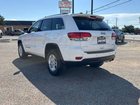 2020 Jeep Grand Cherokee Laredo
