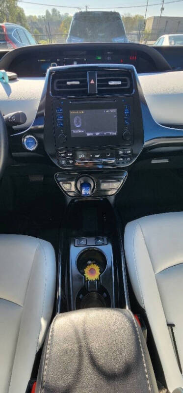 2019 Toyota Prius XLE AWD-e