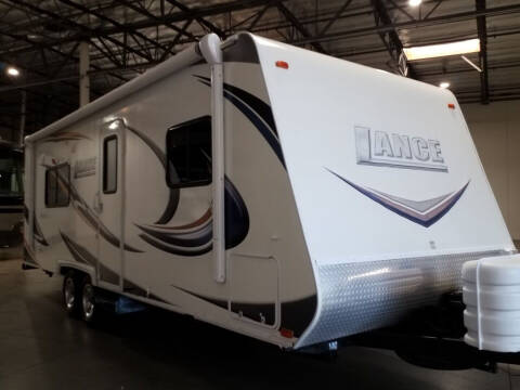 2010 Lance 2281