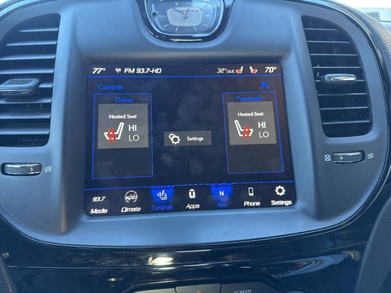 2023 Chrysler 300 S V6