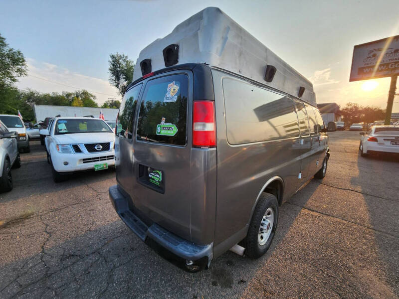 2017 GMC Savana 3500