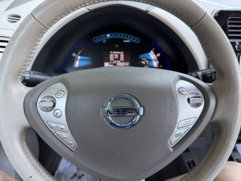 2013 Nissan LEAF SV